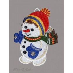 Süßer kleiner Schneemann mit Schal und Mütze aus Plauener Spitze