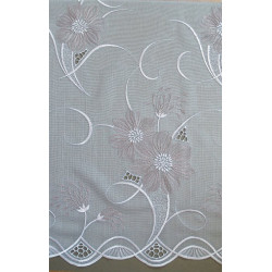 Detailansicht weißer Gardinenstore aus Voile mit aufwendigen Blumen-Stickereien in Weiß-Taupe und Wellenkante.