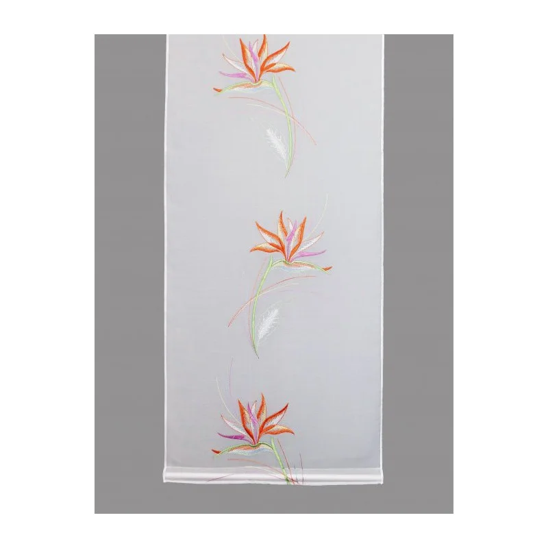 Elegant mit großen Strelitzienblüten bestickte Flächengardine in 2 Breiten.