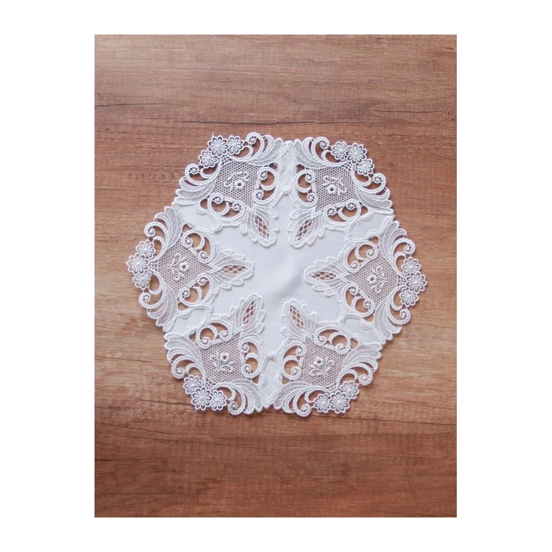 Zeitlose naturfarbenen Tischwäsche Elena mit Plauener Spitze in vielen Größen