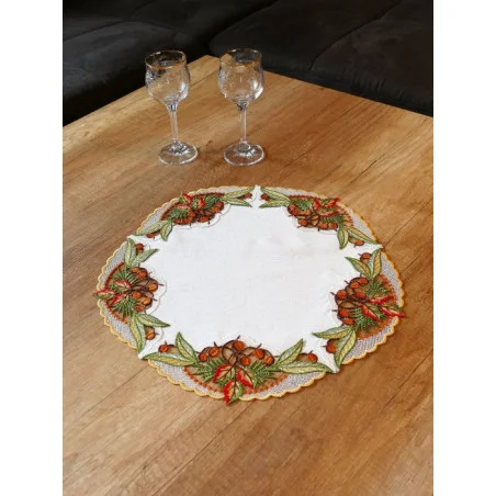 Hochwertige Tischwäsche Herbstzauber mit Plauener Spitzen-Motiven in rund