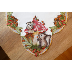 Hochwertige Tischwäsche Herbstzauber mit Plauener Spitzen-Motiven Detailbild
