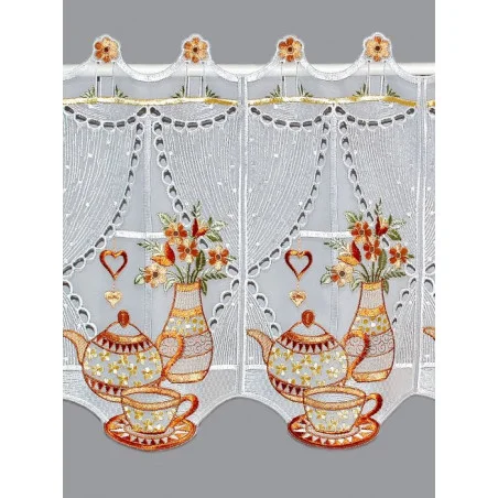 Wunderschön in weiß und braun bestickte Küchengardine aus halbtransparentem Voile, mit aufwändiger Bohrarbeit durchbrochen.