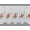 Kurze Plauener Spitze Vitrine in Weiß mit gesticktem Weihnachtsstern und Kerzenschein-Motiv.