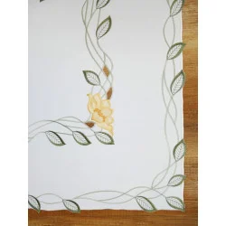 Modern bestickte Mitteldecke Blütenranke 85x85 cm in 2 Farbvarianten