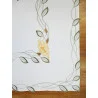 Modern bestickte Mitteldecke Blütenranke 85x85 cm in 2 Farbvarianten