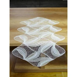 Spitzenläufer Larisa in creme-beige