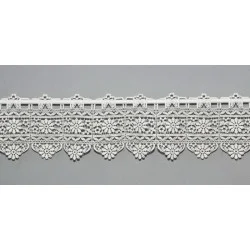 Cremeweiße Plauener Spitzengardine Annie