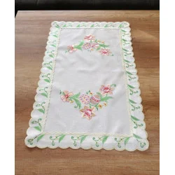 Stickereidecke Osterei in lila