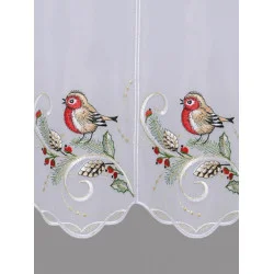 mit Vögeln, Zapfen und Zweigen bestickte Kurzgardine detail