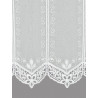 Detailaufnahme der Kurzgardine Lissie aus cremeweißer Plauener Spitze: Filigrane Stickerei mit Ziersaum.
