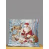 Hochwertiger Gobelin-Kissenbezug mit Weihnachtsmann und Rehen in einer verschneiten Winterlandschaft.