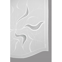 Zeitlose Flächengardine Alyssa in weiß mit Plauener Spitze Detail