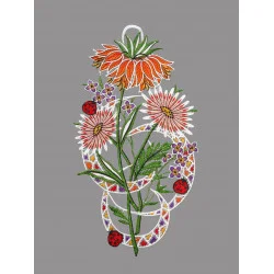 Fensterschmuck Kaiserkrone mit Marienkäfer aus Plauener Spitze