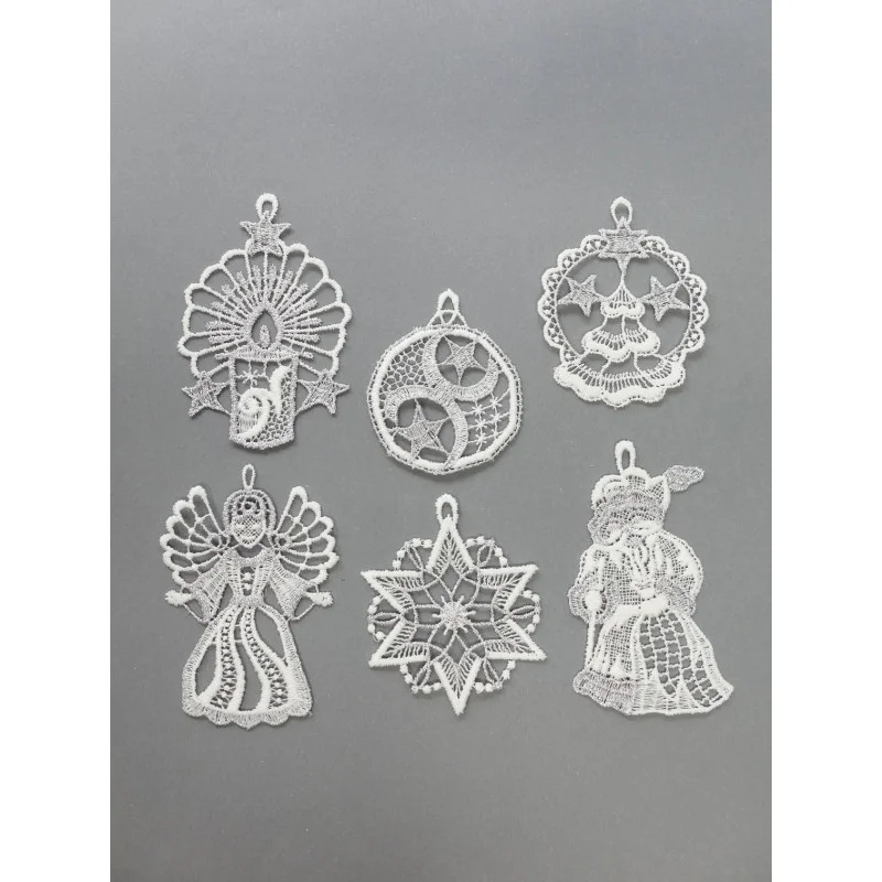 Dekoratives 6er Set Baumbehang Mix aus Plauener Spitze in Weiß-Silber