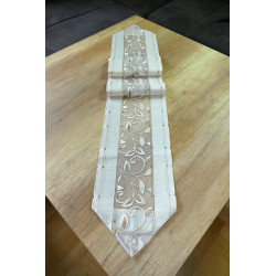 Zeitlose Stickereidecken Viktoria in beige Plauener Stickerei auf Organza