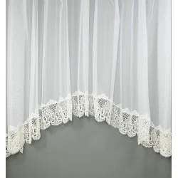 Klassischer C-Bogenstore Lenja mit Plauener Spitze