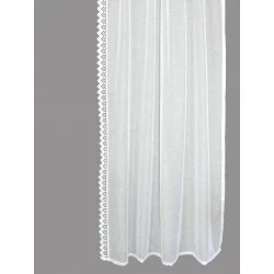 Zeitloser Seitenschal Lanea mit Plauener Spitzenkante im Landhausstil