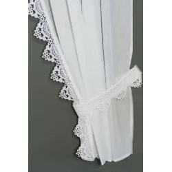 Seitenschal Marie mit Plauener Spitzenkante