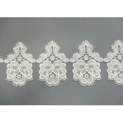 Kleine Plauener Spitzenkante Sira