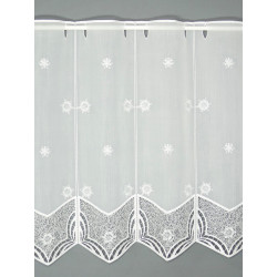 Halbtransparenter Sichtschutz aus Plauener Spitze mit Schneeflocken-Motiven und feiner Silberstickerei.