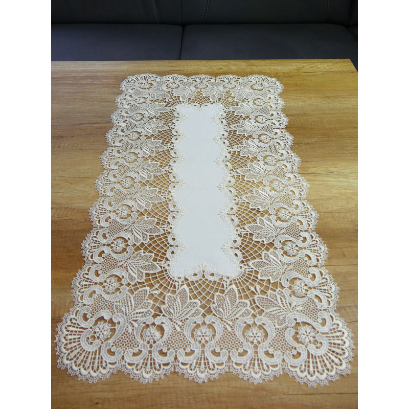 Elegante Tischdeckenserie Lenja mit Plauener Spitze in natur