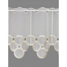 Halbtransparente Scheibengardine in Beige mit dekorativer Kreis-Stickerei und Stangendurchzug.