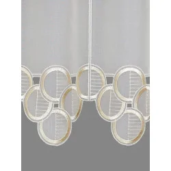 Zeitlos bestickte Bistrogardine Judy in beige Plauener Spitze Detail