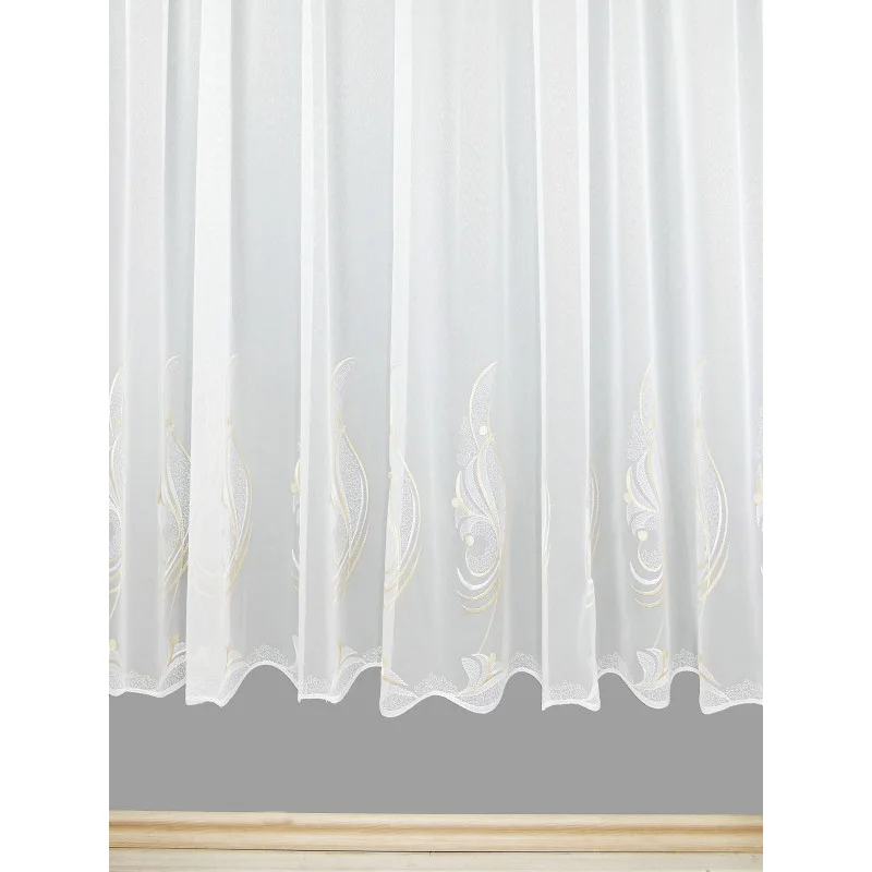 Eleganter Stickereistore Mara mit Plauener Ornamentstickerei in weiß-beige