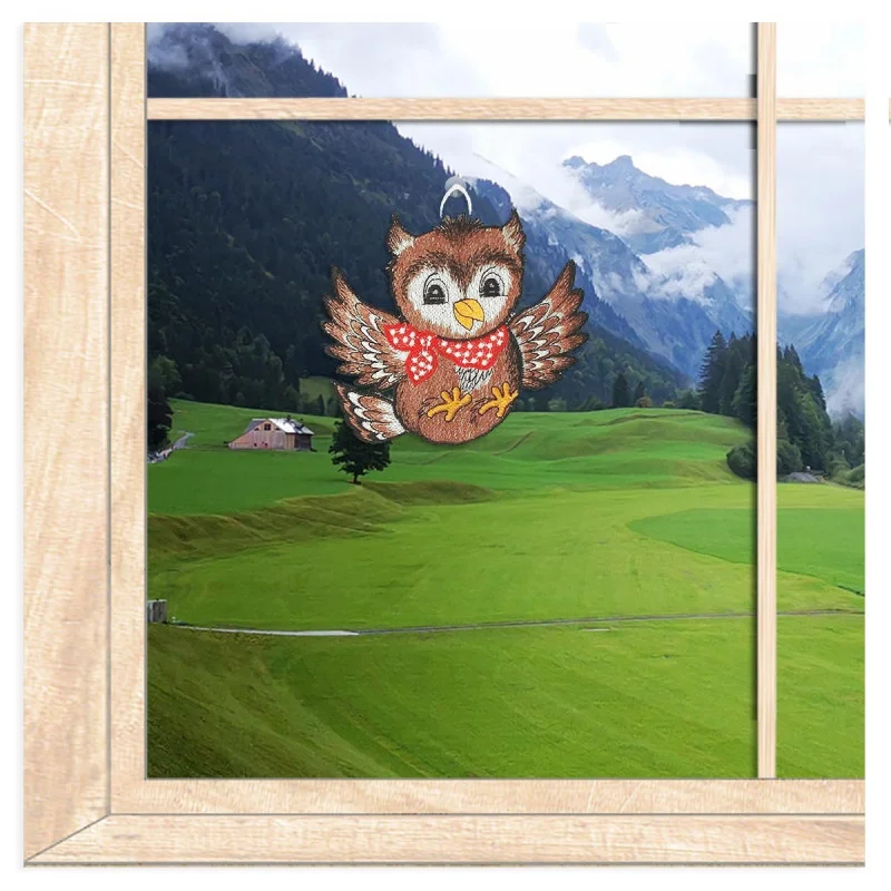 Kleines Plauener Spitze-Fensterbild Eule mit Halstuch