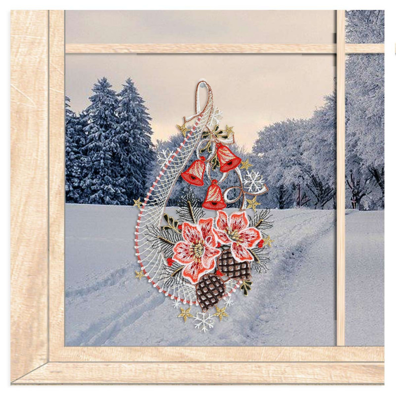 Filigranes Plauener Spitze Fensterbild Christrosen mit Zapfen am Fenster, winterliche Deko Heimtextilien.
