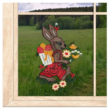 Fensterbild Osterhase mit Korb aus Plauener Spitze