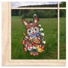 Osterfensterbild Hase mit Pinsel aus Plauener Spitze
