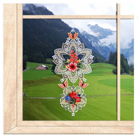 Fensterbild Zwei Medaillons mit Blütenstrauß aus Plauener Spitze