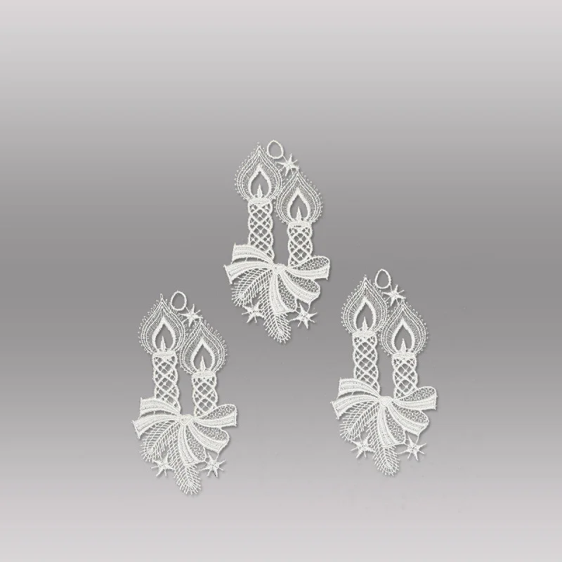 Kleine Fensterbilder Zwei Kerzen als 3er Set aus Plauener Spitze