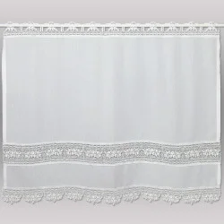Landhausgardine Lisann in weiß mit zarten Plauener Spitzenkanten