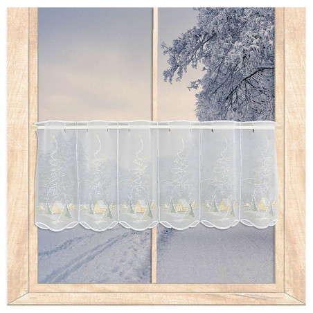 Kurze weiße Scheibengardine aus Plauener Spitze mit beiger Häuser-Stickerei am winterlichen Fenster, 35 cm hoch.