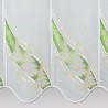 Detailaufnahme der aufwendigen Tannenbaum-Stickerei und Lurex-Sterne auf weißem Gardinenstoff.