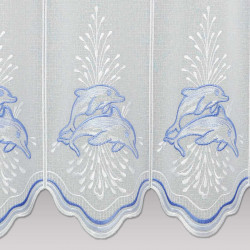 Detailansicht Badgardine mit blauen Delfinen und Stickerei.