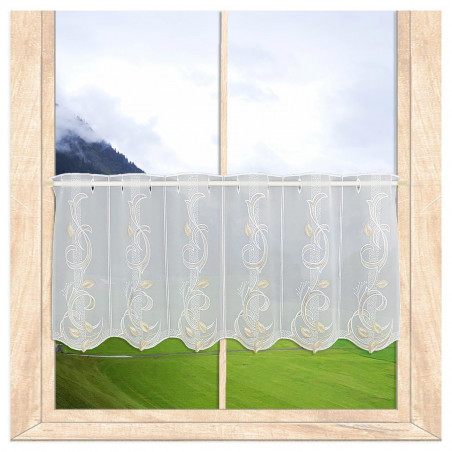 Kurze weiße Scheibengardine mit Stickerei in Beige und Braun am Holzfenster für stilvolle Heimtextilien. 40 cm hoch