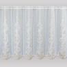 Halbtransparente weiße Scheibengardine aus Voile mit geschwungenem Saum und eleganter Bestickung in Beigetoene. 60 cm hoch