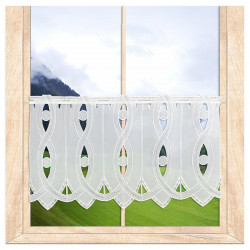 Scheibengardine in Weiß mit edler Plauener Spitze am Fenster dekoriert.  40 cm hoch