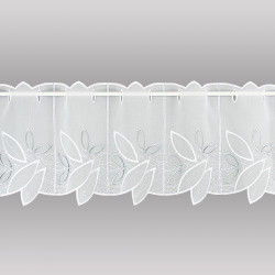 Halbtransparenter weißer Bistrovorhang aus Voile mit Blätter-Stickerei und Stangendurchzug. 30 cm hoch
