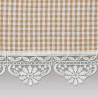 Landhausgardine Annie in beige kariert mit Plauener Spitze Detailbild