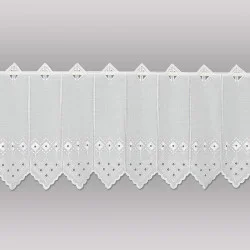 Zeitlose weiße Stickerei-Scheibengardine Lisa 30 cm hoch