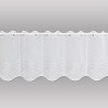 Halbtransparente Bistro-Scheibengardine in Weiss aus feinem Voile mit eleganter Wellen-Stickerei. 30 cm hoch