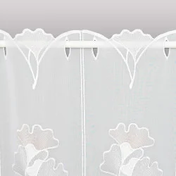 Eindrucksvoller Stickerei-Kurzstore Fabricia Stangendurchzug