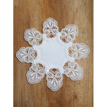 Zeitlose cremeweiße Stickereidecke Verena Plauener Spitze 35 cm rund