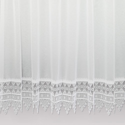 Detailansicht transparenter Vorhang mit dekorativer Spitzenborte und spitz zulaufendem Saum, edle Heimtextilien.