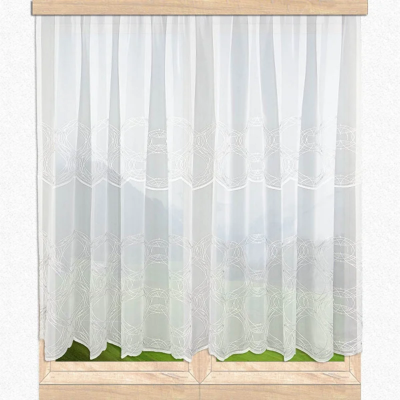 Charmante Plauener Stickerei-Gardine Ina